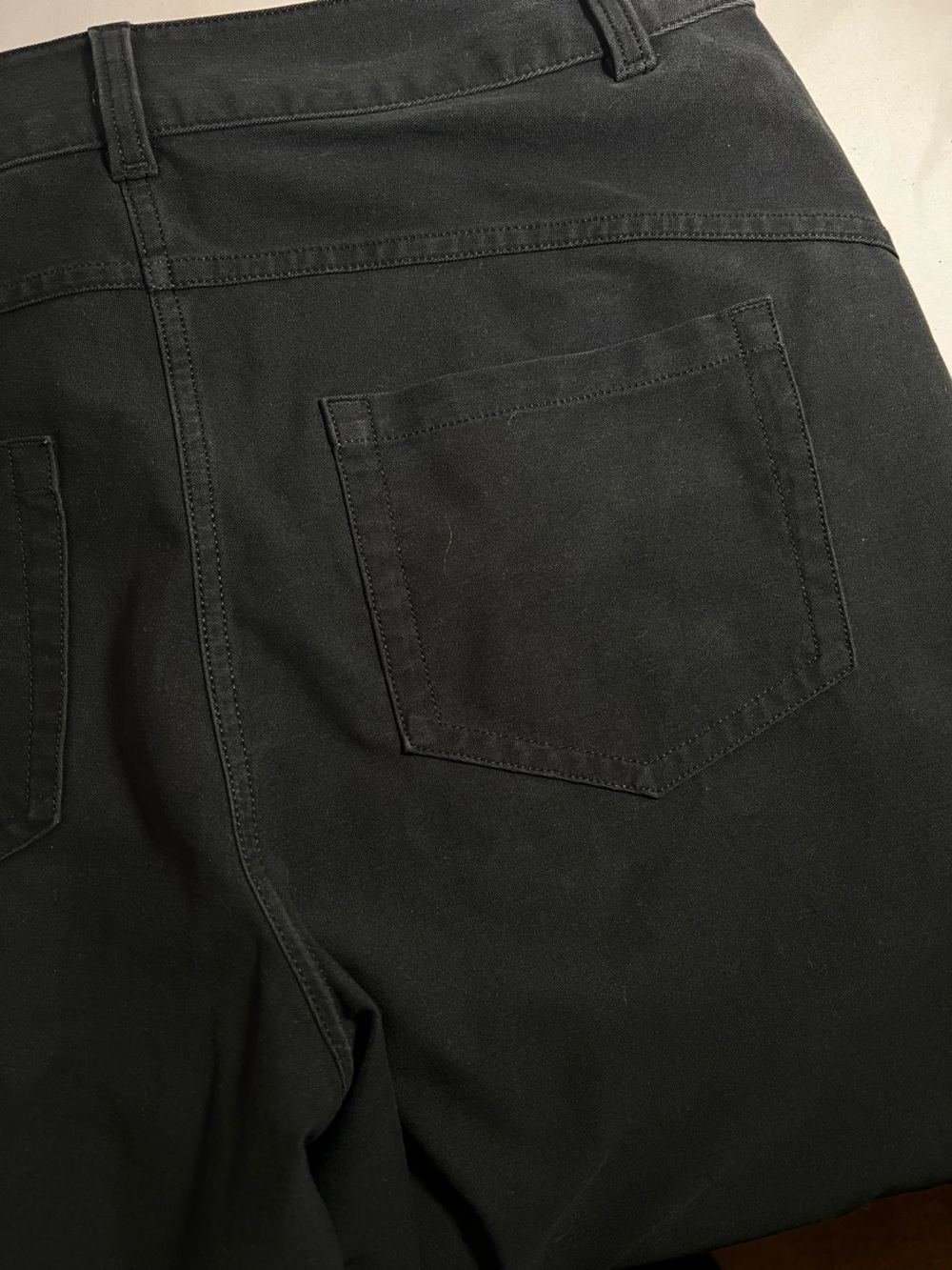 Lululemon Woman’s Black Pants Size 30 - Picture 8 of 10